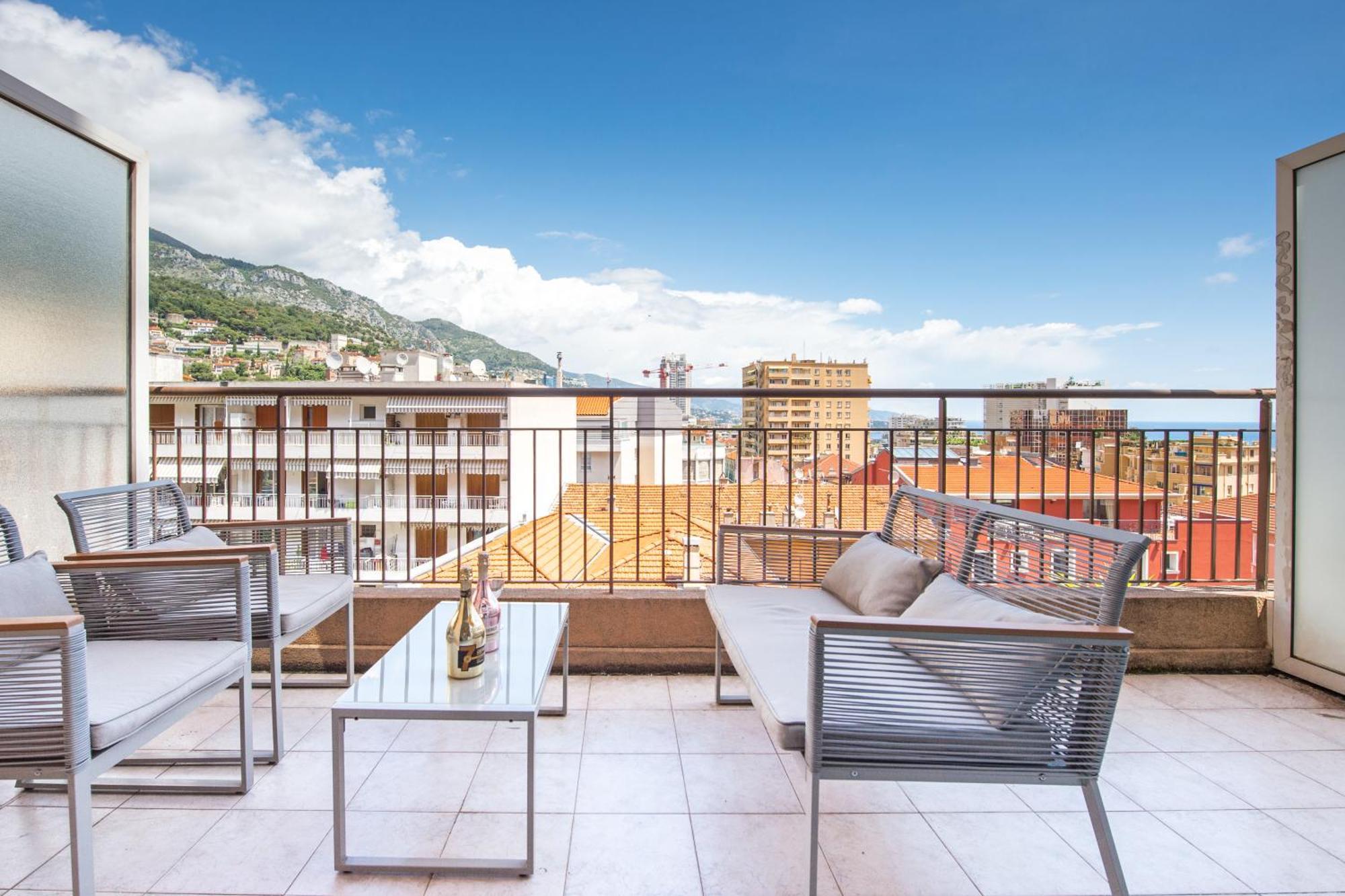 Studio Proche Monaco بوزولي المظهر الخارجي الصورة